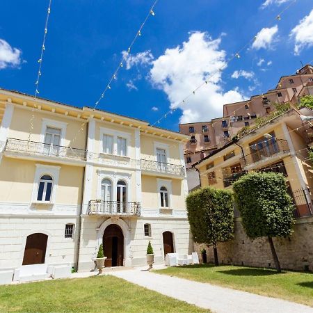Palazzo Vittoli - Irpinia Apartment Castelfranci Luaran gambar
