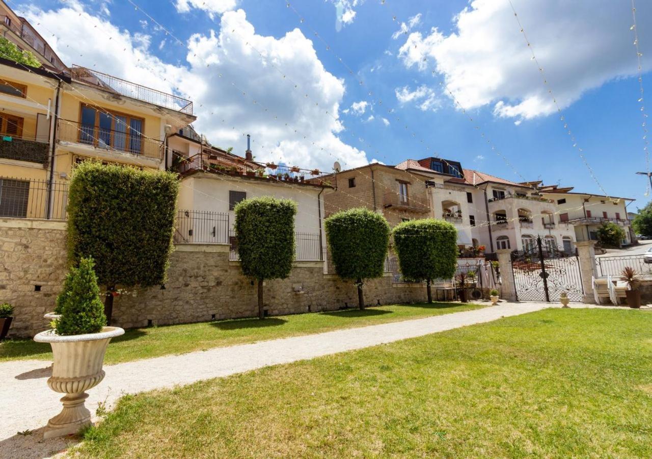 Palazzo Vittoli - Irpinia Apartment Castelfranci Luaran gambar