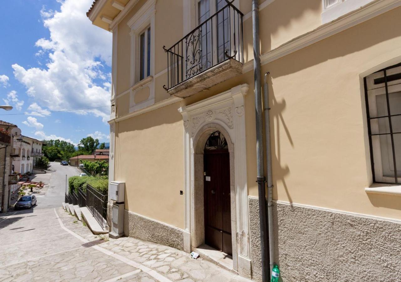 Palazzo Vittoli - Irpinia Apartment Castelfranci Luaran gambar